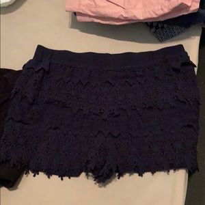 Scalloped lacy express shorts